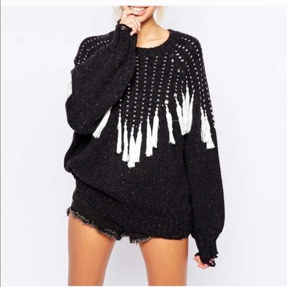 Sweaters - RIA Black White tassel sweater!